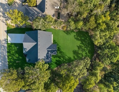 Welcome to 31 Cullen Hills Drive--a stunning 3-bedroom + office on Bella Vista Country Club - Scottsdale in Arkansas - for sale on GolfHomes.com, golf home, golf lot