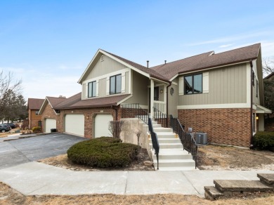 Welcome home to this rarely available 3 bedroom/2 bath with 2 on Oak Hills Country Club in Illinois - for sale on GolfHomes.com, golf home, golf lot