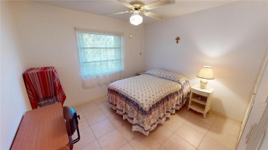 BURNT STORE MEADOWS: Charming 2-bedroom, 2-bathroom furnished on Seminole Lakes Country Club in Florida - for sale on GolfHomes.com, golf home, golf lot