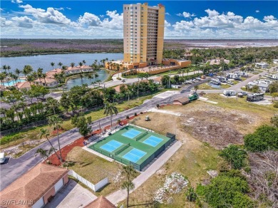 This fantastic lot comes with upgraded 120 AMP ELECTRICAL on Kelly Greens Golf and Country Club in Florida - for sale on GolfHomes.com, golf home, golf lot