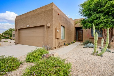 Come see this well maintained Townhome with 2 Bedrooms, 2 Baths on Rio Verde Country Club - Quail Run in Arizona - for sale on GolfHomes.com, golf home, golf lot