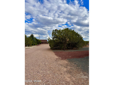 This .42-acre cul-de-sac lot is a standout opportunity in White on Silver Creek Golf Club in Arizona - for sale on GolfHomes.com, golf home, golf lot