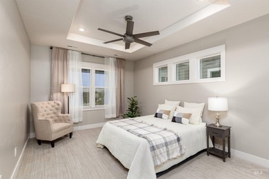 Welcome to your home with a view! This beautiful 3 bed, 2 bath on Hunters Point Golf Club in Idaho - for sale on GolfHomes.com, golf home, golf lot