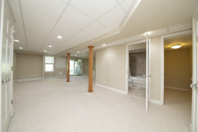 Welcome to this beautiful home! Views of the Golf courses.  2 on Schaumburg Golf Club in Illinois - for sale on GolfHomes.com, golf home, golf lot