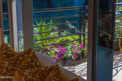 TREEHOUSE IN THE SKY! End unit , east and south, south west on Kierland Golf Club in Arizona - for sale on GolfHomes.com, golf home, golf lot