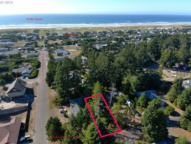 Flat and buildable land in desirable Surfisde Neighborhood on Surfside Golf Course in Washington - for sale on GolfHomes.com, golf home, golf lot