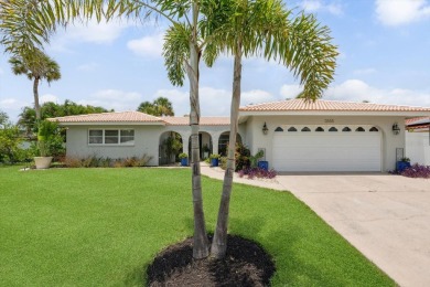 The one you've been waiting for in Gulf Gate Woods! Come check on Gulf Gate Golf Club in Florida - for sale on GolfHomes.com, golf home, golf lot