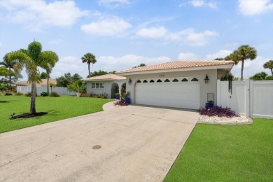The one you've been waiting for in Gulf Gate Woods! Come check on Gulf Gate Golf Club in Florida - for sale on GolfHomes.com, golf home, golf lot