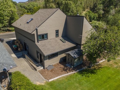 Nestled at the end of a quiet dead-end road, this beautifully on Prineville Golf and Country Club in Oregon - for sale on GolfHomes.com, golf home, golf lot