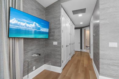 Immaculate, completely renovated MOVE IN READY 3 bedrooms with 3 on Addison Reserve in Florida - for sale on GolfHomes.com, golf home, golf lot