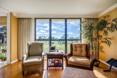Welcome to this beautiful 2-bedroom 2-bath condo in the on BallenIsles Golf and Country Club in Florida - for sale on GolfHomes.com, golf home, golf lot