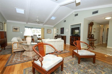 Creampuff! Come and get this perfect home in the heart of on Sweetwater Country Club in Florida - for sale on GolfHomes.com, golf home, golf lot