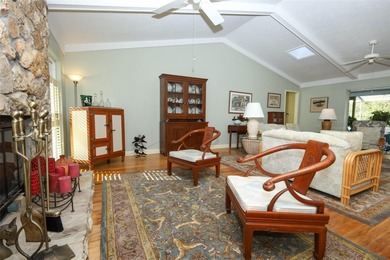 Creampuff! Come and get this perfect home in the heart of on Sweetwater Country Club in Florida - for sale on GolfHomes.com, golf home, golf lot