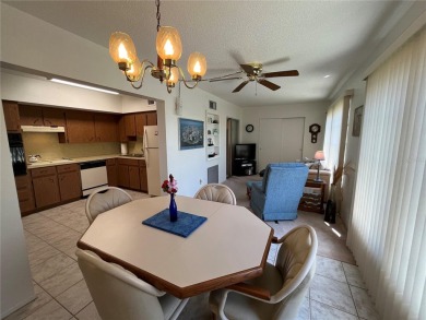 Come see this 1400 sq ft 2/Bed 2/Bath fully furnished condo in on On Top Of The World Golf Course in Florida - for sale on GolfHomes.com, golf home, golf lot