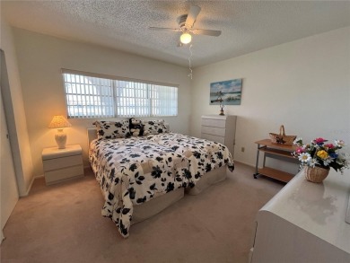 Come see this 1400 sq ft 2/Bed 2/Bath fully furnished condo in on On Top Of The World Golf Course in Florida - for sale on GolfHomes.com, golf home, golf lot