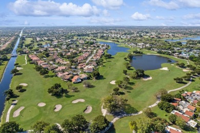 Welcome to this beautifully maintained 2-bedroom, 2.5-bathroom on Indian Spring Golf and Country Club in Florida - for sale on GolfHomes.com, golf home, golf lot
