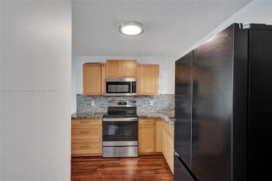 Charming Townhouse Style Condo in the Heart of Kendale Lakes! on Miccosukee Golf and Country Club in Florida - for sale on GolfHomes.com, golf home, golf lot