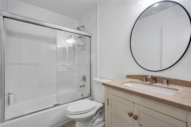 Charming Townhouse Style Condo in the Heart of Kendale Lakes! on Miccosukee Golf and Country Club in Florida - for sale on GolfHomes.com, golf home, golf lot