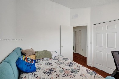Charming Townhouse Style Condo in the Heart of Kendale Lakes! on Miccosukee Golf and Country Club in Florida - for sale on GolfHomes.com, golf home, golf lot
