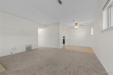 Welcome to this ground-floor one-bedroom, one-bath condo in on Lake Saint Louis Par 3 in Missouri - for sale on GolfHomes.com, golf home, golf lot