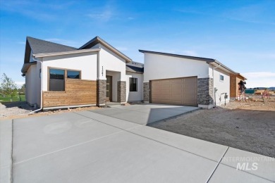 Welcome home to the gorgeous Alder floorplan by Tresidio Homes on Falcon Crest Golf Club in Idaho - for sale on GolfHomes.com, golf home, golf lot