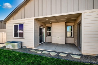 Welcome to your charming modern farmhouse oasis! This 5-year-old on River Birch Golf Course in Idaho - for sale on GolfHomes.com, golf home, golf lot