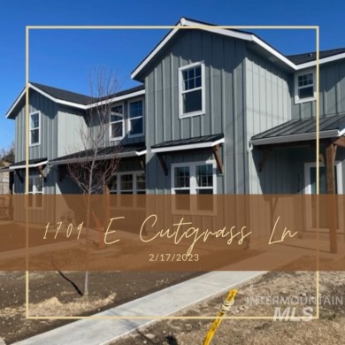 Exceptional, low-maintenance townhome lives large in the heart on Eagle Hills Golf Course in Idaho - for sale on GolfHomes.com, golf home, golf lot