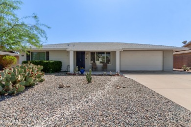 Beautifully remodeled (& opened up floorplan) 2 bedroom, 2 bath on Quail Run Golf Course in Arizona - for sale on GolfHomes.com, golf home, golf lot