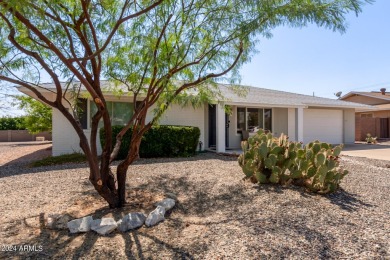 Beautifully remodeled (& opened up floorplan) 2 bedroom, 2 bath on Quail Run Golf Course in Arizona - for sale on GolfHomes.com, golf home, golf lot