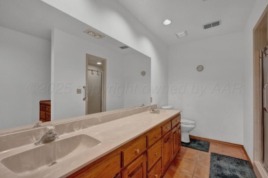 Welcome to this adorable home nestled in the Tascosa Country on Tascosa Country Club in Texas - for sale on GolfHomes.com, golf home, golf lot