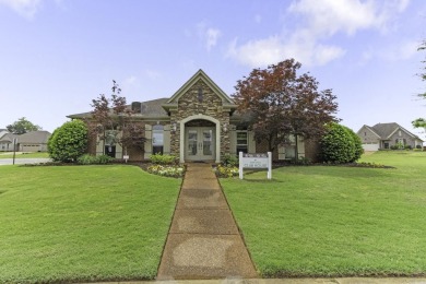 Golfers Paradise! Just a year old and overlooking Fair Oaks golf on Fair Oaks Golf Club in Tennessee - for sale on GolfHomes.com, golf home, golf lot