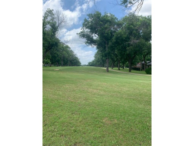 2 bedroom, 3 bath home in beautiful gated Pecan Plantation in on Pecan Plantation Country Club in Texas - for sale on GolfHomes.com, golf home, golf lot