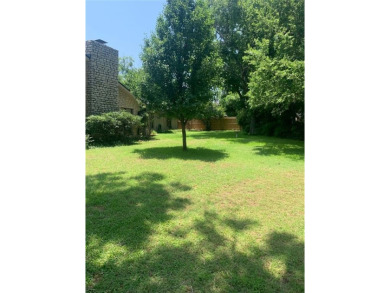 2 bedroom, 3 bath home in beautiful gated Pecan Plantation in on Pecan Plantation Country Club in Texas - for sale on GolfHomes.com, golf home, golf lot