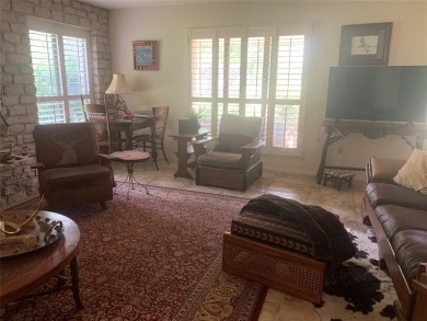 2 bedroom, 3 bath home in beautiful gated Pecan Plantation in on Pecan Plantation Country Club in Texas - for sale on GolfHomes.com, golf home, golf lot