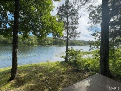 Are you looking to build your WATERFRONT dream home?  This Is on Cottonwood Golf Course in Missouri - for sale on GolfHomes.com, golf home, golf lot