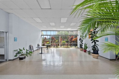 Are you looking for a beautifully maintained 1 bed, 1 bath, 1 on Pearl Country Club in Hawaii - for sale on GolfHomes.com, golf home, golf lot