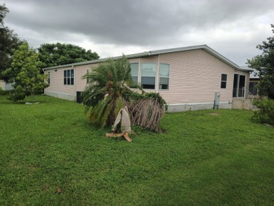 OR BEST OFFER!! **STUNNING TRIPLE WIDE ON AN AMAZING LOT!! This on Spanish Lakes Fairways in Florida - for sale on GolfHomes.com, golf home, golf lot