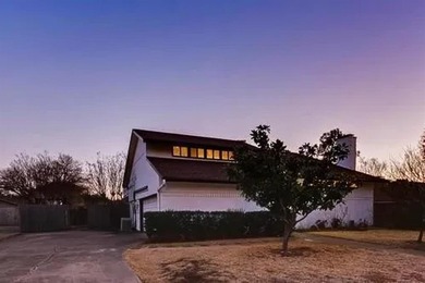 Bring your vision and creativity to this spacious 5-bedroom on The Country Place in Texas - for sale on GolfHomes.com, golf home, golf lot