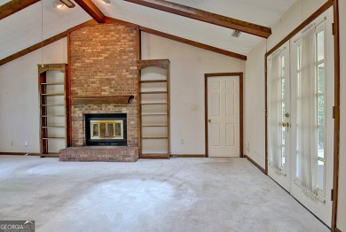 This is your opportunity to live in the heart of Peachtree City on Braelinn Golf Club in Georgia - for sale on GolfHomes.com, golf home, golf lot