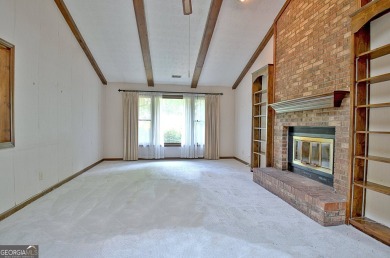 This is your opportunity to live in the heart of Peachtree City on Braelinn Golf Club in Georgia - for sale on GolfHomes.com, golf home, golf lot