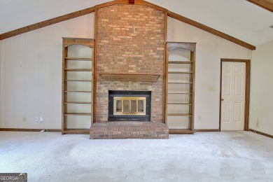 This is your opportunity to live in the heart of Peachtree City on Braelinn Golf Club in Georgia - for sale on GolfHomes.com, golf home, golf lot
