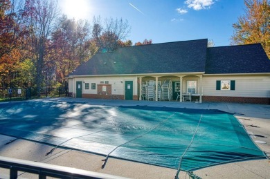 Welcome to this beautifully bright and updated two-bedroom on Faulkwood Shores Golf Course in Michigan - for sale on GolfHomes.com, golf home, golf lot