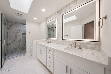 Welcome to this beautiful newly updated home that blends comfort on Cottonwood Country Club in Arizona - for sale on GolfHomes.com, golf home, golf lot