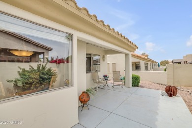 Beautiful Townhome in Sought-After Apache Wells II! Welcome to on Apache Wells Country Club in Arizona - for sale on GolfHomes.com, golf home, golf lot