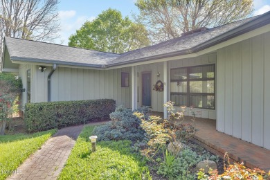 This stunning contemporary ranch home is situated on 1.71 acres on Link Hills Country Club in Tennessee - for sale on GolfHomes.com, golf home, golf lot