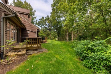 Comfortable 1 bed, 2 bath Walnut Hill Golf Villa with on Eagle Ridge Inn and Resort in Illinois - for sale on GolfHomes.com, golf home, golf lot