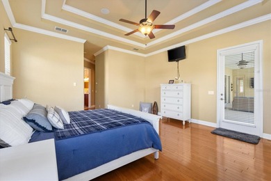 LAKES OF LADY LAKE *PRICE IMPROVEMENT* Executive-style Biscayne on Lakes of Lady Lake Golf Course in Florida - for sale on GolfHomes.com, golf home, golf lot