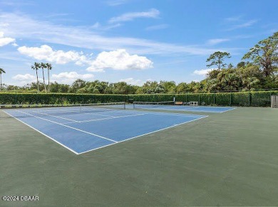 This beautiful 3/2 home is nestled in Sratford Place, the gated on Viera East Golf Club in Florida - for sale on GolfHomes.com, golf home, golf lot