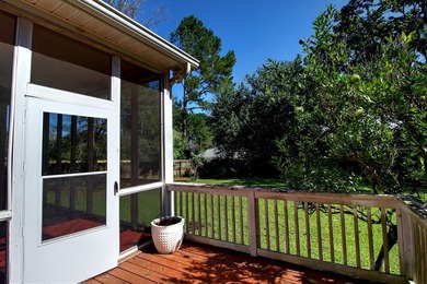 NEW ROOF This lovely two-story brick home is located in The on Highland Oaks Golf Course in Alabama - for sale on GolfHomes.com, golf home, golf lot