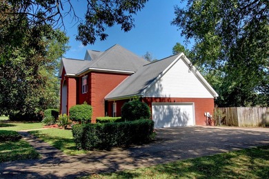 NEW ROOF This lovely two-story brick home is located in The on Highland Oaks Golf Course in Alabama - for sale on GolfHomes.com, golf home, golf lot